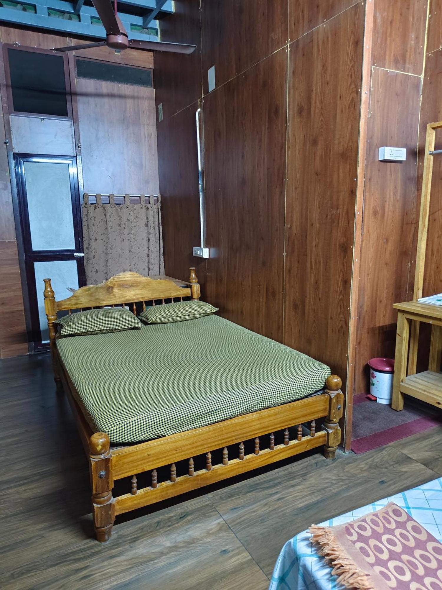 Thoms Beach Homestay アーラップーザ県 エクステリア 写真