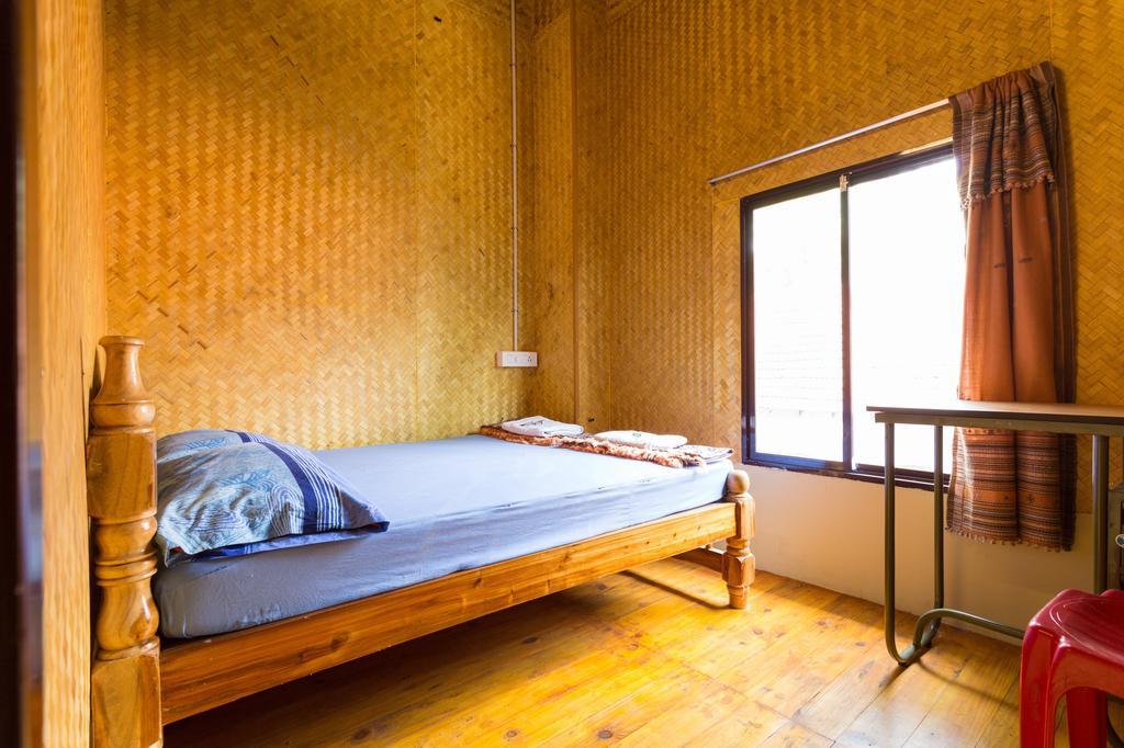 Thoms Beach Homestay アーラップーザ県 エクステリア 写真