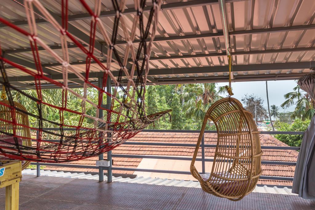 Thoms Beach Homestay アーラップーザ県 エクステリア 写真