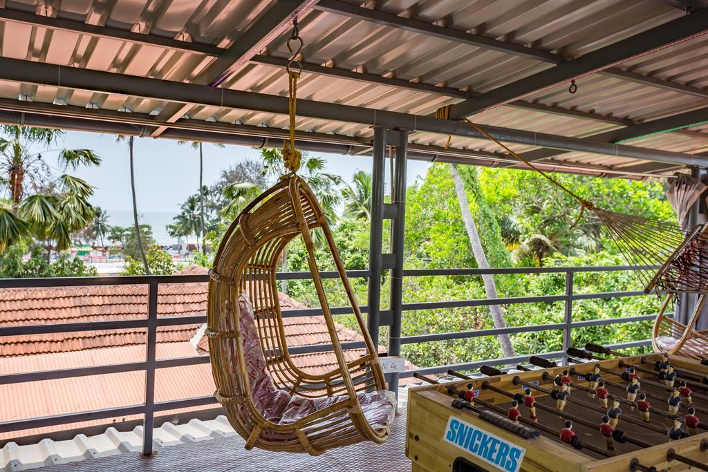 Thoms Beach Homestay アーラップーザ県 エクステリア 写真