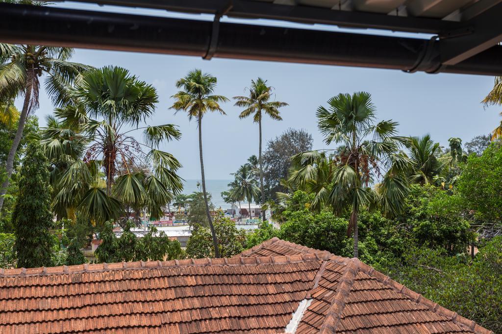 Thoms Beach Homestay アーラップーザ県 エクステリア 写真